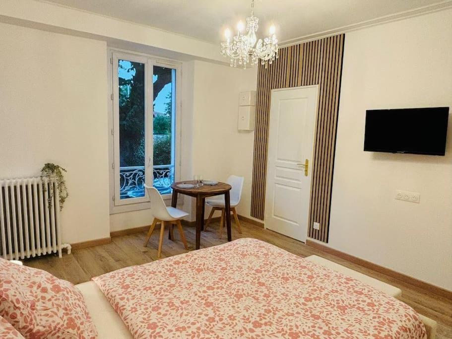 Le Royal, Proche Paris & Disney Noisy-le-Grand Buitenkant foto